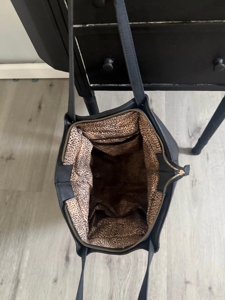Black Woven Tote Bag with Leopard Print Lining - photo 3