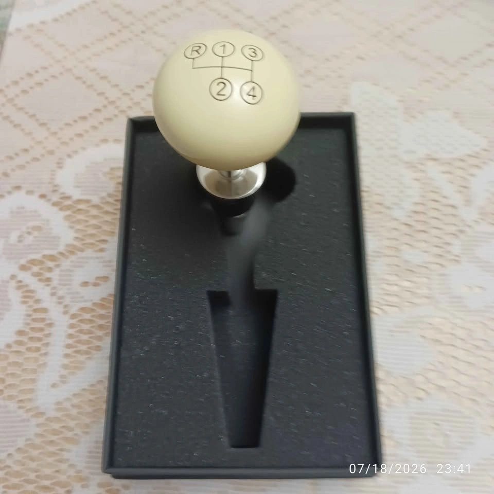 Collectable Mercedes-Benz wine stoper - photo 2