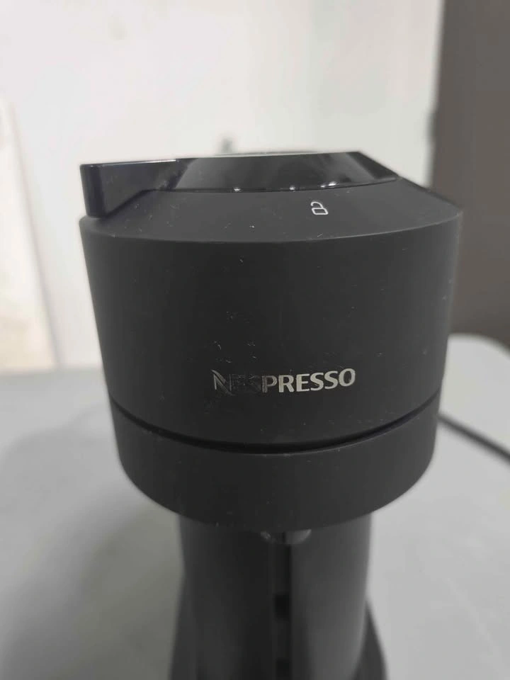 Nespresso Vertuo Coffee Machine - photo 2