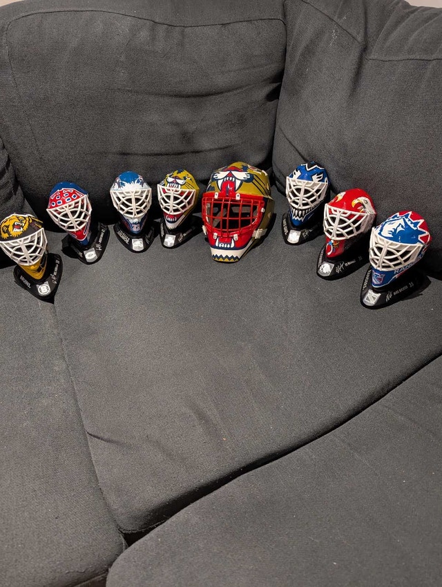 NHL Goalie Mask Collectibles - photo 2