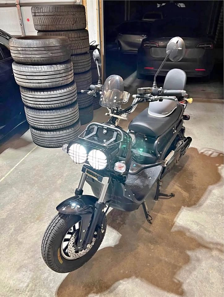 2025 Scooter E-Bike