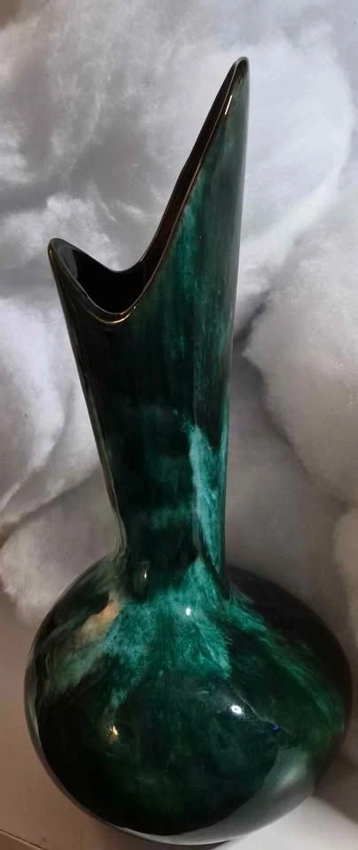 Vintage Blue Mountain Pottery Vase Green and Black Drip Glaze - photo 2