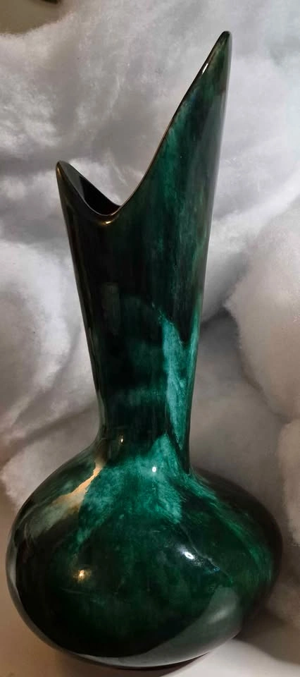 Vintage Blue Mountain Pottery Vase Green and Black Drip Glaze - photo 3