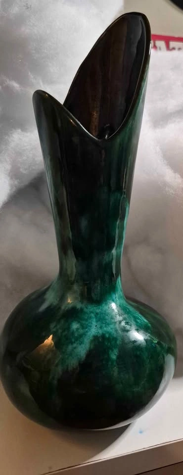 Vintage Blue Mountain Pottery Vase Green and Black Drip Glaze - photo 5
