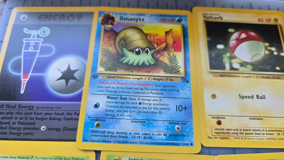 Vintage Pokemon Card Lot - Wizards of the Coast - photo 4