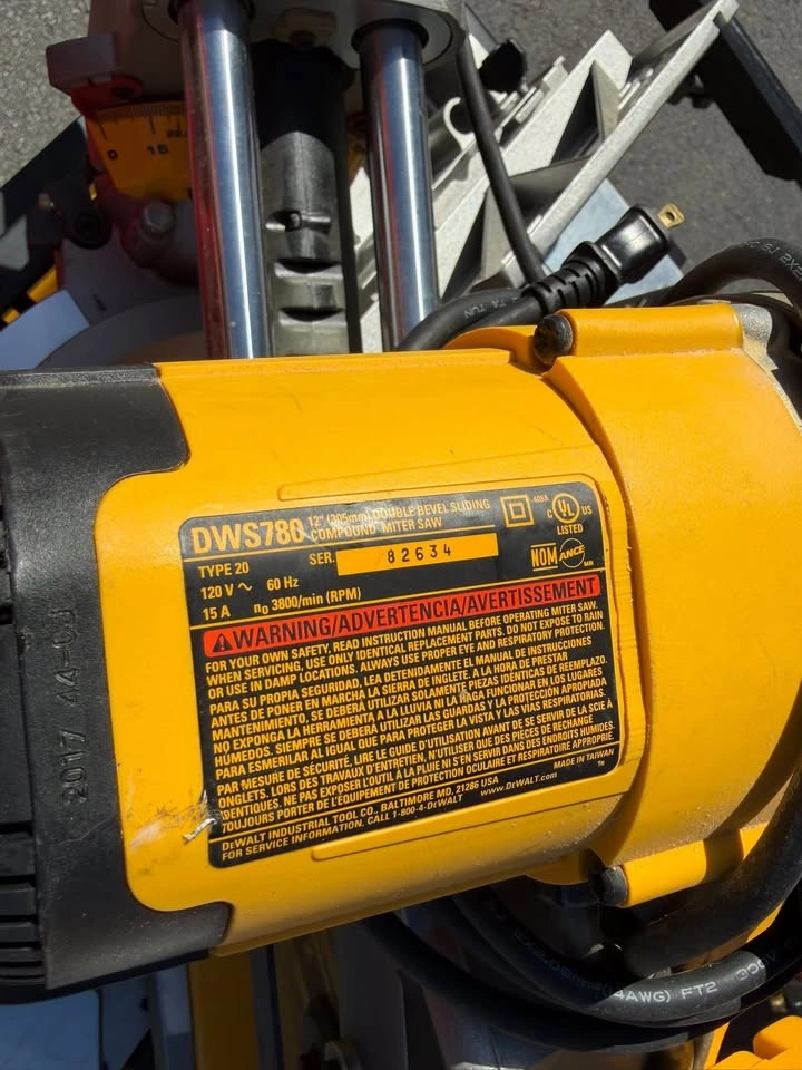Dewalt DWS780 12in Compound Miter Saw /w Stand - photo 2
