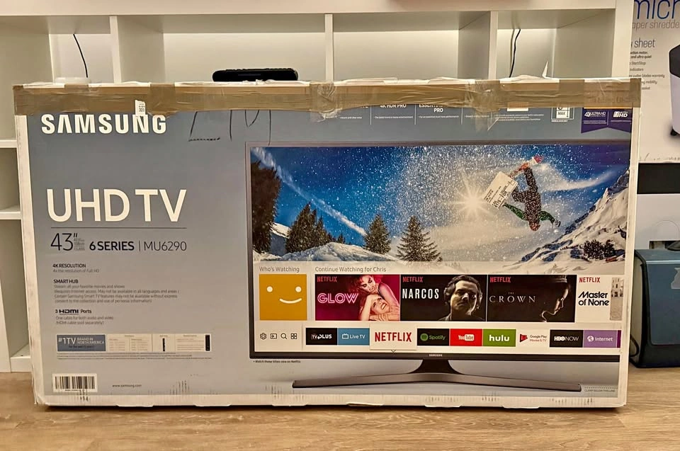 Samsung 43" T.V.