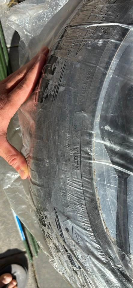 19" OEM Honda Accord Touring Wheels & Tires - Excellent Conditio - photo 2