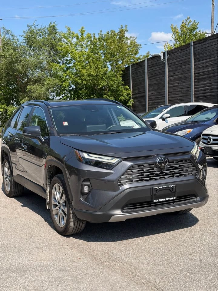 2023 Toyota RAV4 - photo 2