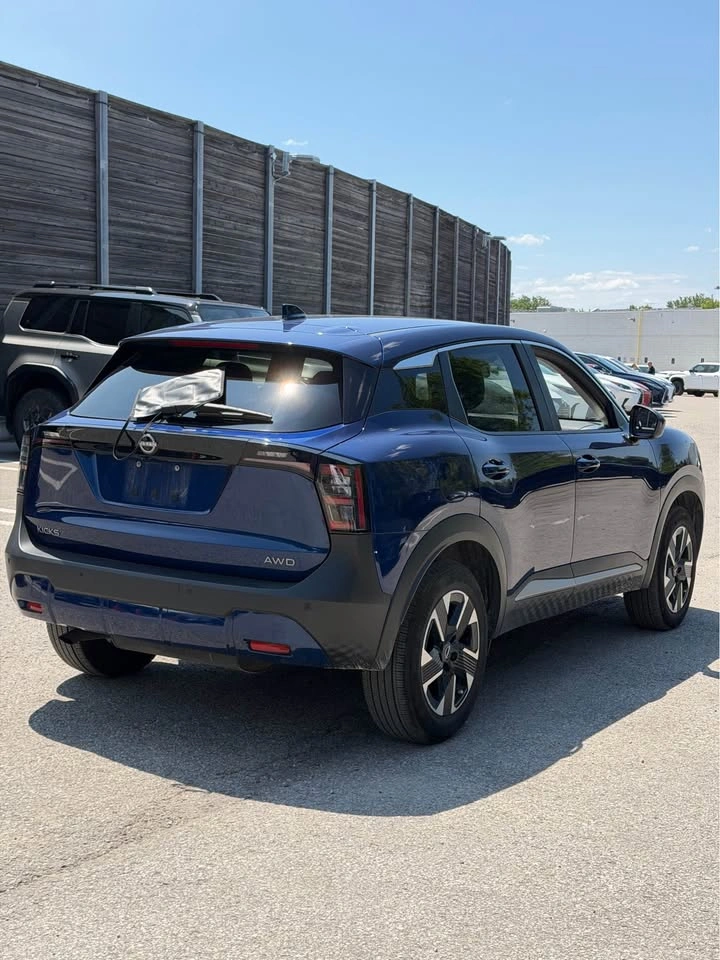 2025 Nissan Kicks - photo 3