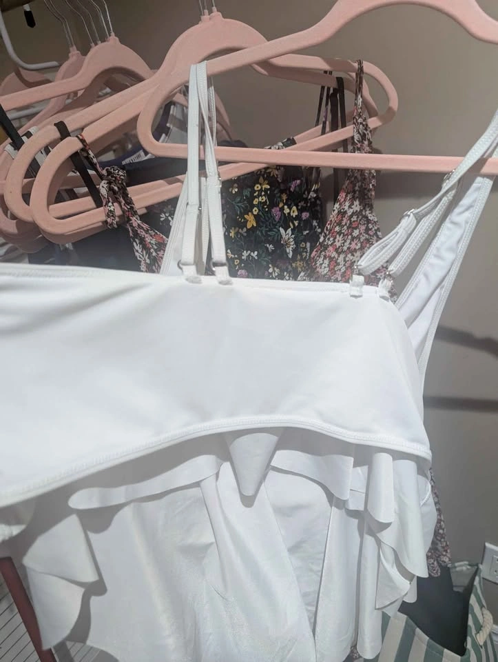 White Ruffle Swimsuit Top Size 4XL - photo 4