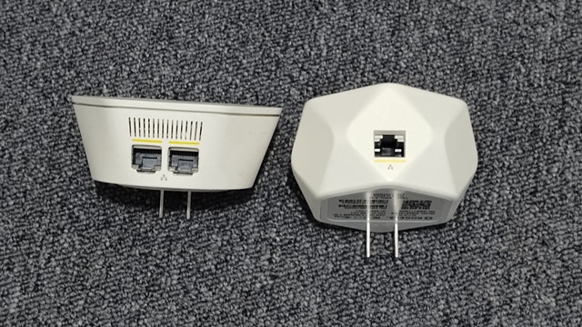 Rogers Pods WiFi Extender - photo 2