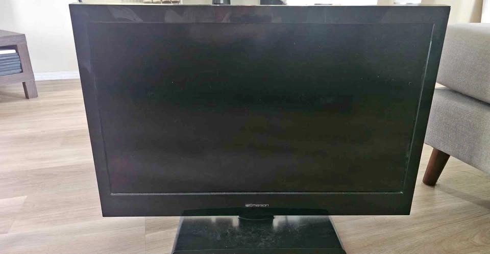 Emerson LCD TV