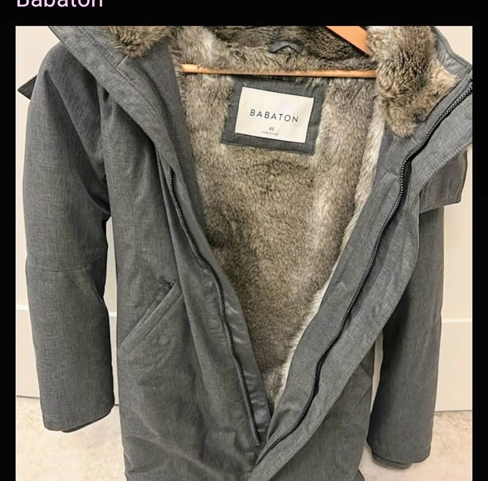 Woman’s Aritzia Babaton Oskar Parka Grey Coat - photo 2