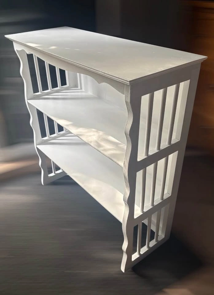 3-tier Standing or Table Top White Wooden Scalloped Bookshelf - photo 4