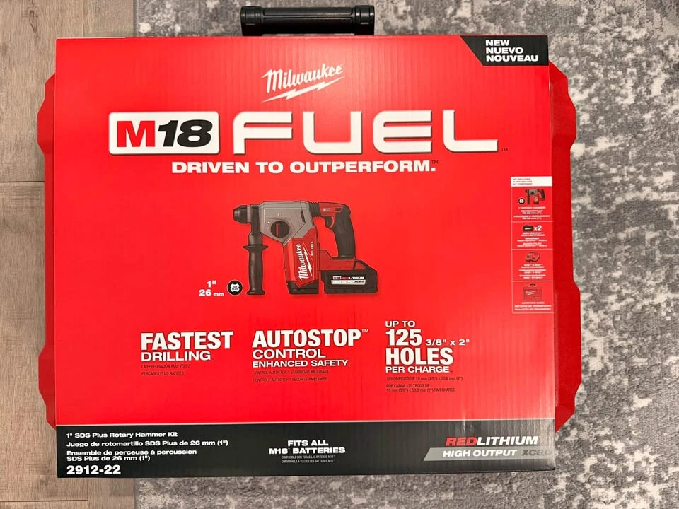 M18 FUEL 18V 1 in. Cordless SDS-Plus Rotary Hammer Kit