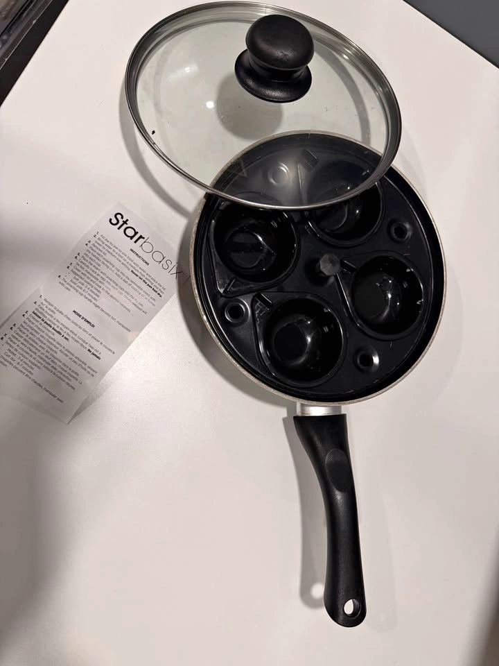 Starfrit 4-Cup Egg Poacher Pan with Glass Lid