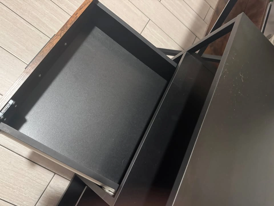 Desk with matching cabinet - photo 4