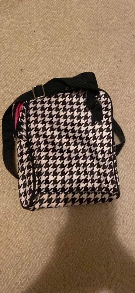 Childish hello Kitty — smaller purse - photo 2