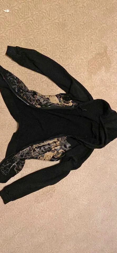 Emo 2000s skull zip-up hoodie