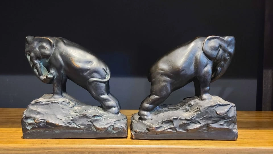 Metal Elephant Bookends (2 sets available.$40 per set)  ) - photo 2