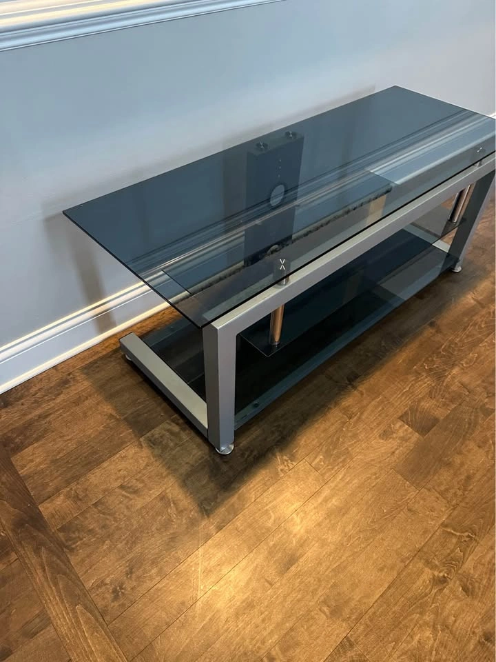 Modern glass TV console - photo 4