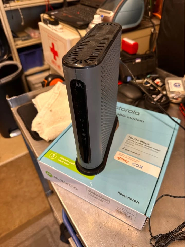 Motorola 3.0 cable modem - photo 2