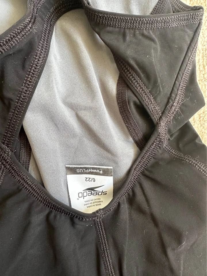Speedo race suit youth size 22 - photo 3