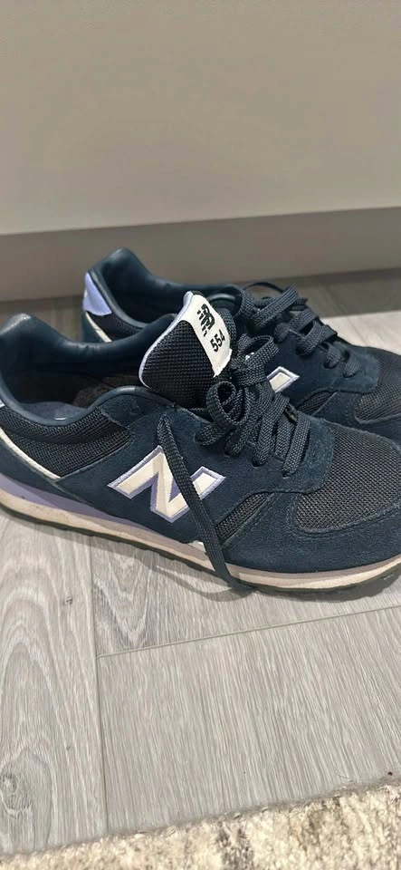 New balance navy and purple shoes
