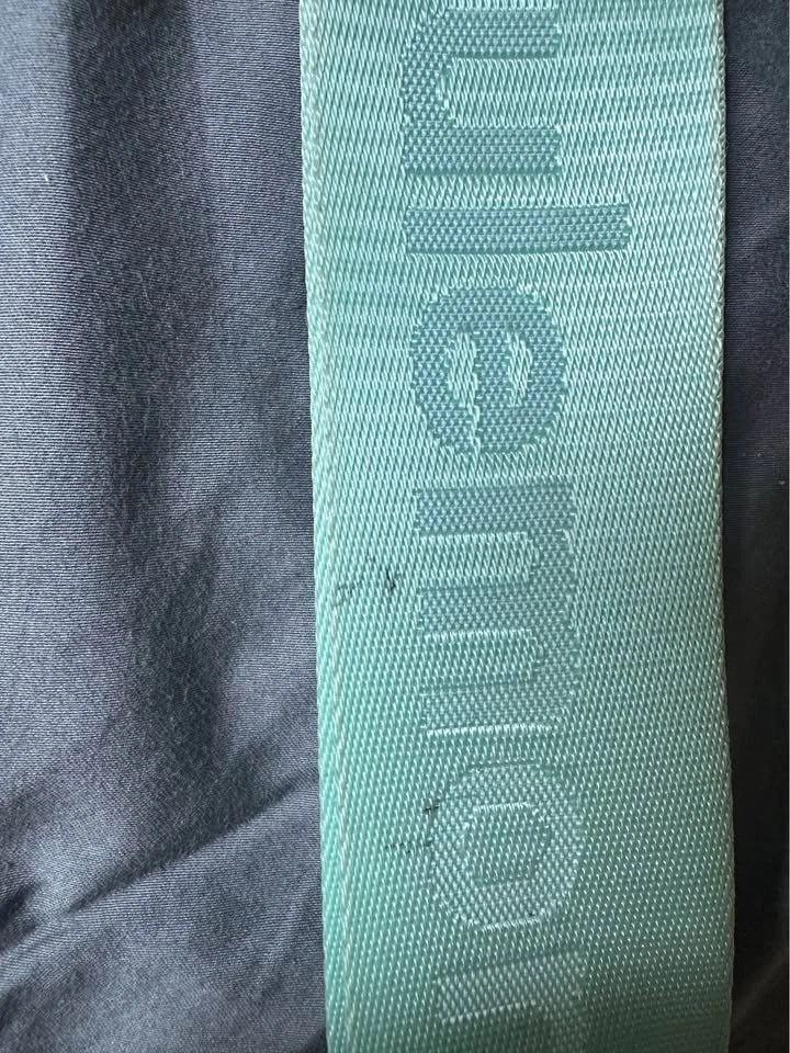 Lululemon keychain - photo 4