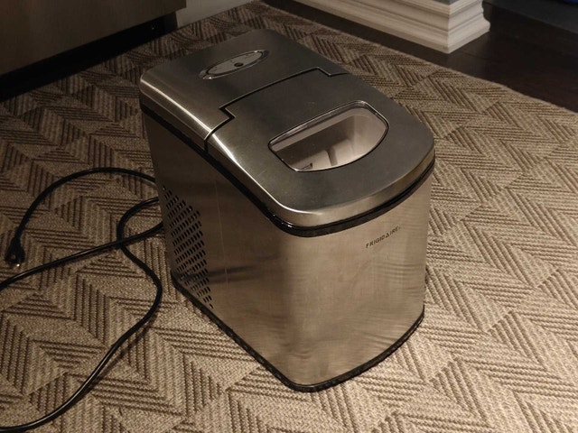 Stainless steel Countertop Icemaker