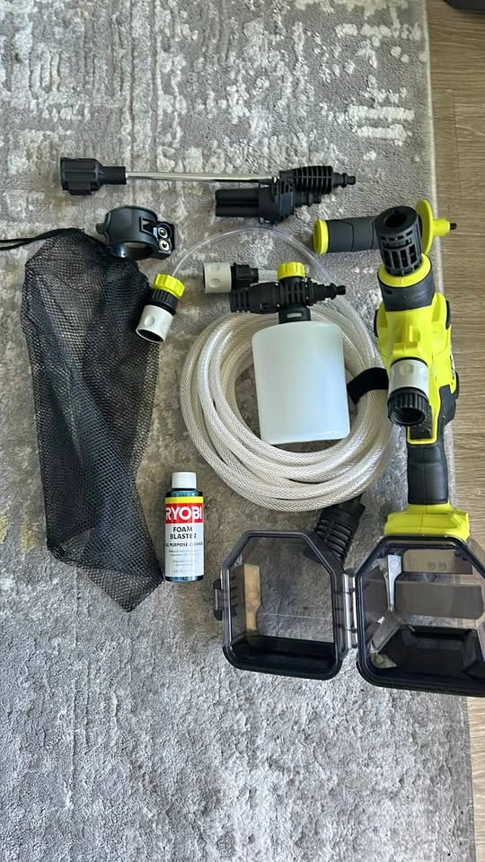 Ryobi 40V HP Leaf Blower and EZClean Power Cleaner Set