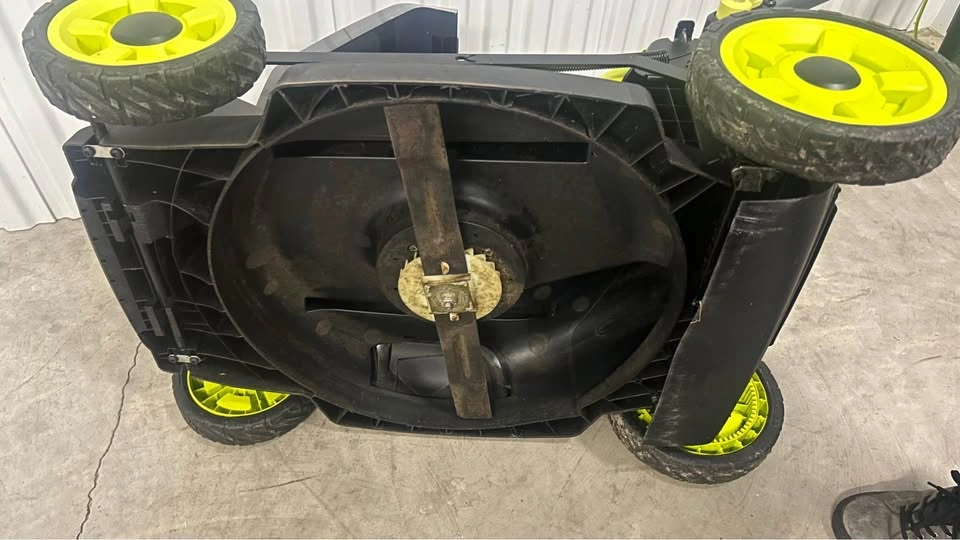 21” Ryobi 40V HP Brushless Lawn Mower with Mulch & Bag - photo 5