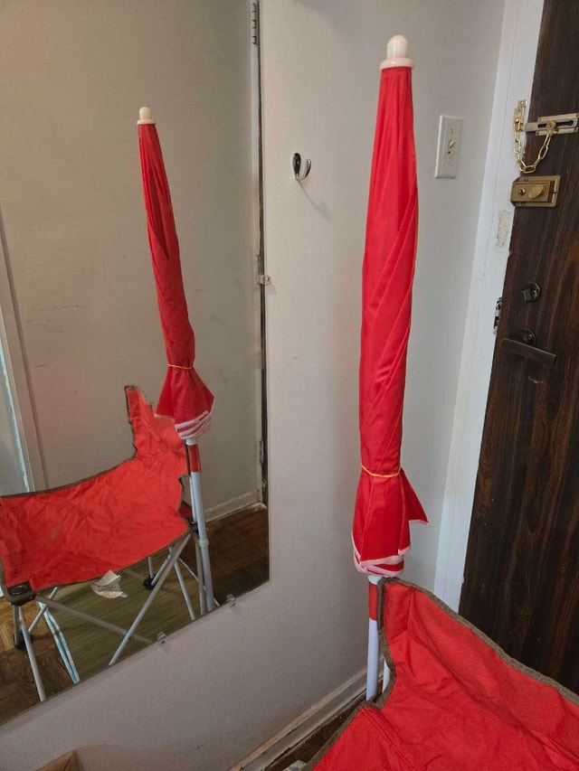 Portable Folding Beach Chair with Umbrella - photo 3