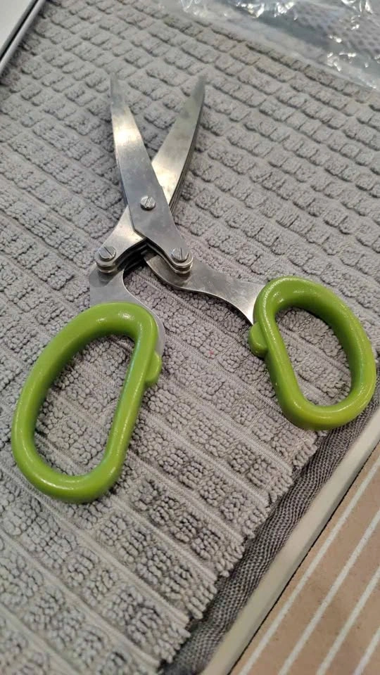 Herb scissors