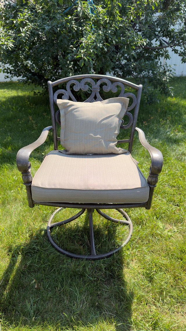 Hampton Bay Broadview 7-Piece 6-Seat Steel-Frame Outdoor Dining - photo 4
