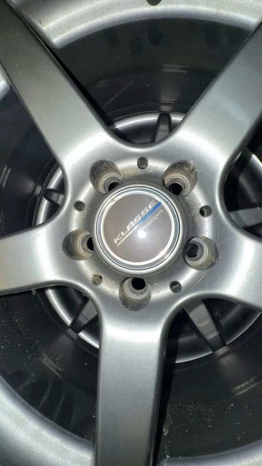 5 x 114.3 Klasse Motorsport 225/50 R18 Winter Tires - photo 3