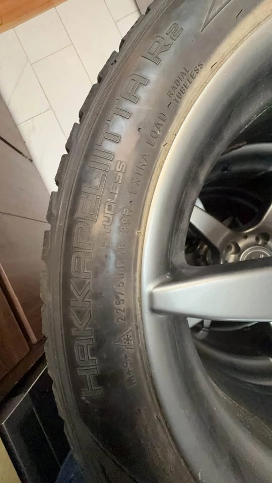 5 x 114.3 Klasse Motorsport 225/50 R18 Winter Tires - photo 4