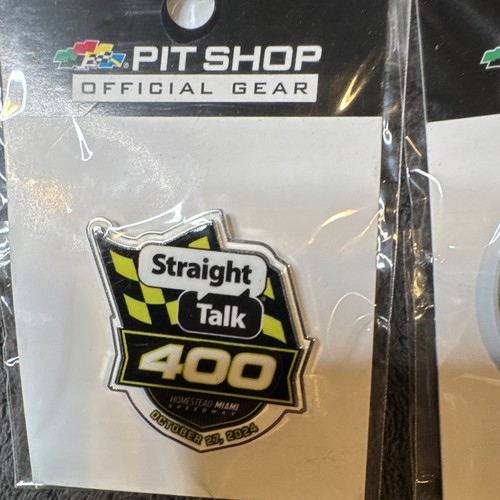 NASCAR Pit Shop Homestead-Miami Speedway 400 Pin Lot + Magnet - photo 4