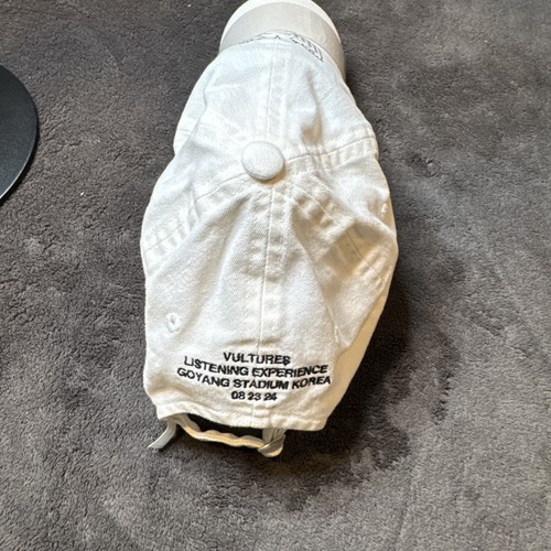 Kanye West VULTURES Korea Exclusive Hat White - photo 4