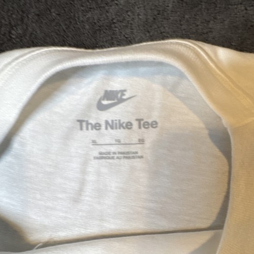Nike The Nike Tee Kids XL White Cotton Crewneck Graphic Tee - photo 3