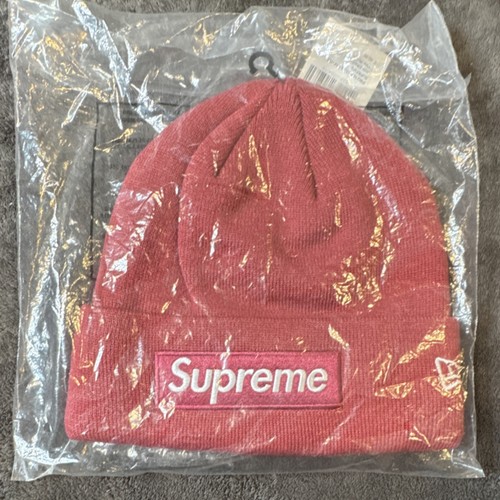 Supreme New Era Logo Plum Beanie One Size FW21