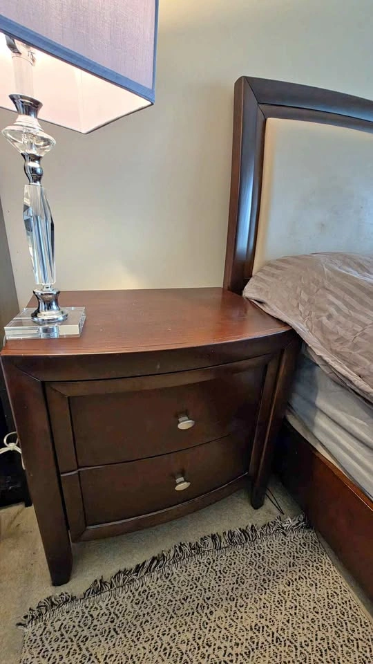 Matching Set of 2 Solid Wood Nightstands