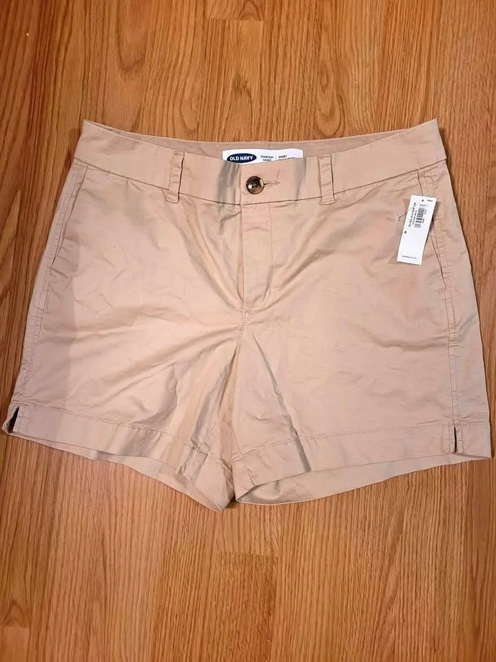 Old navy shorts thumbnail