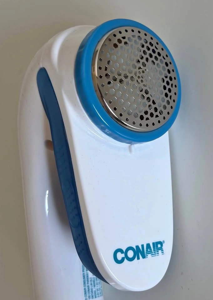 Fabric shaver/ lint remover Conair
