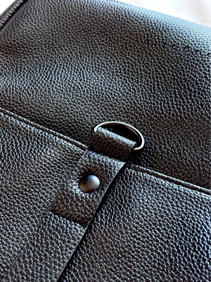 Black leather crossbody messenger bag - photo 4