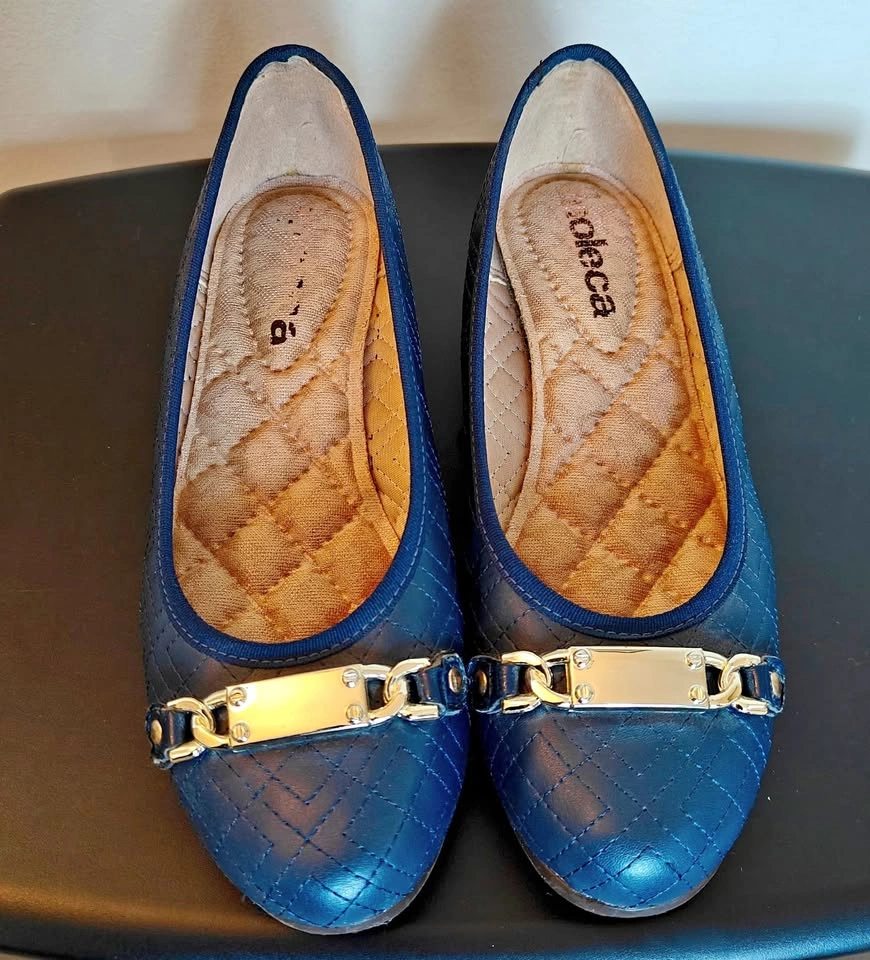 👠 Moleca Navy Blue Quilted Wedge Flats – Size 5.5