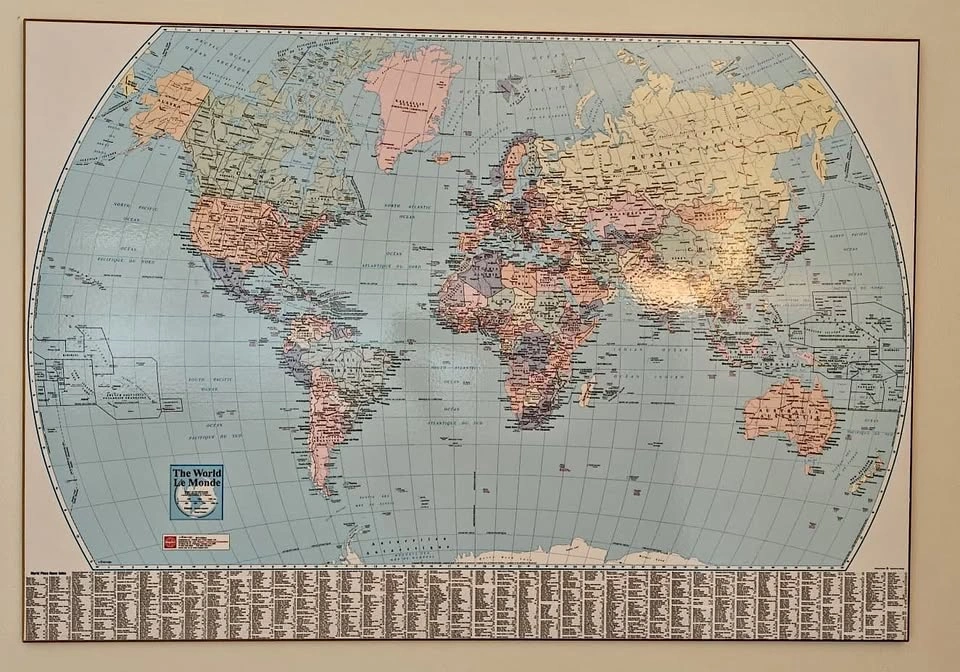 Large Framed World Map Art (3ft x 2.25ft)