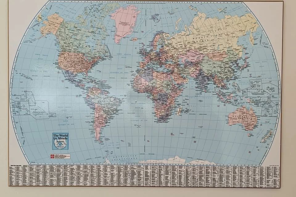 Large Framed World Map Art (3ft x 2.25ft) - photo 2