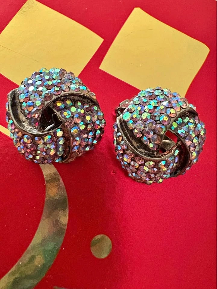 Vintage Clip Earrings Aurora Borealis Rhinestone & Gun Metal